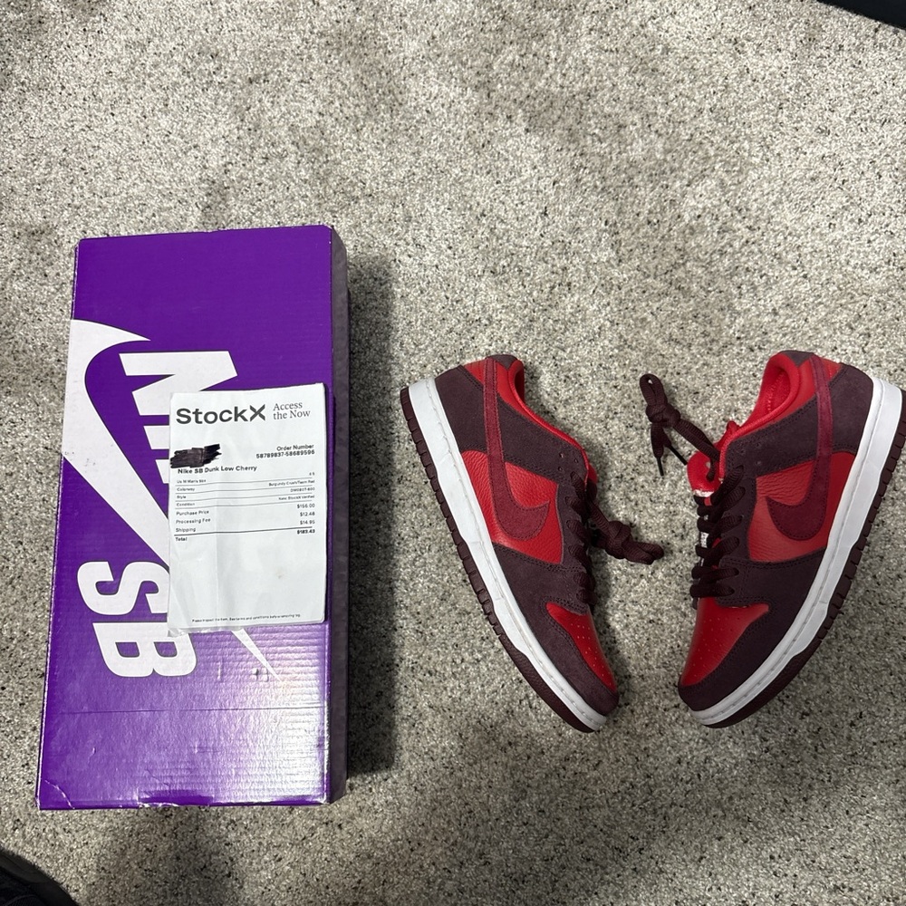 Cherry sb dunks - image 2